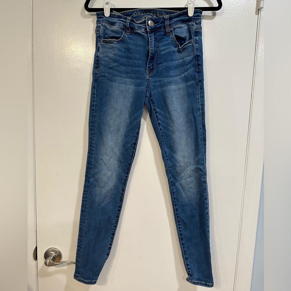 Women’s American Eagle Hi-Rise Jeans 😍💙👖